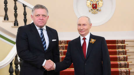 Putin agradece a Fico por su "postura inquebrantable" en la preservación de la verdad histórica