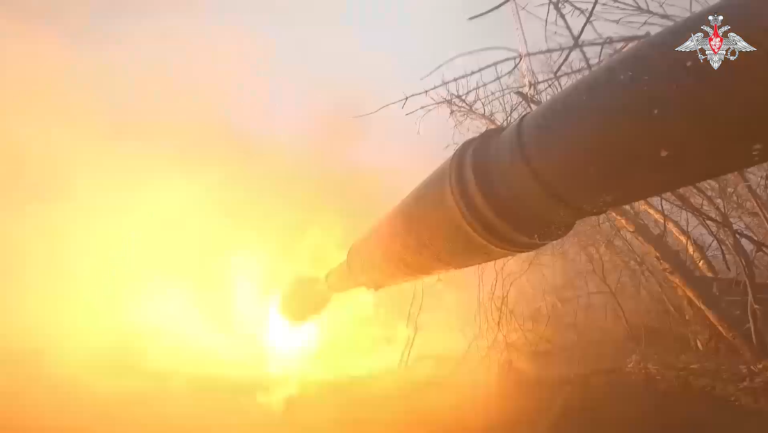 VIDEO: Tanques rusos muestran su poderío en entrenamiento con fuego real
