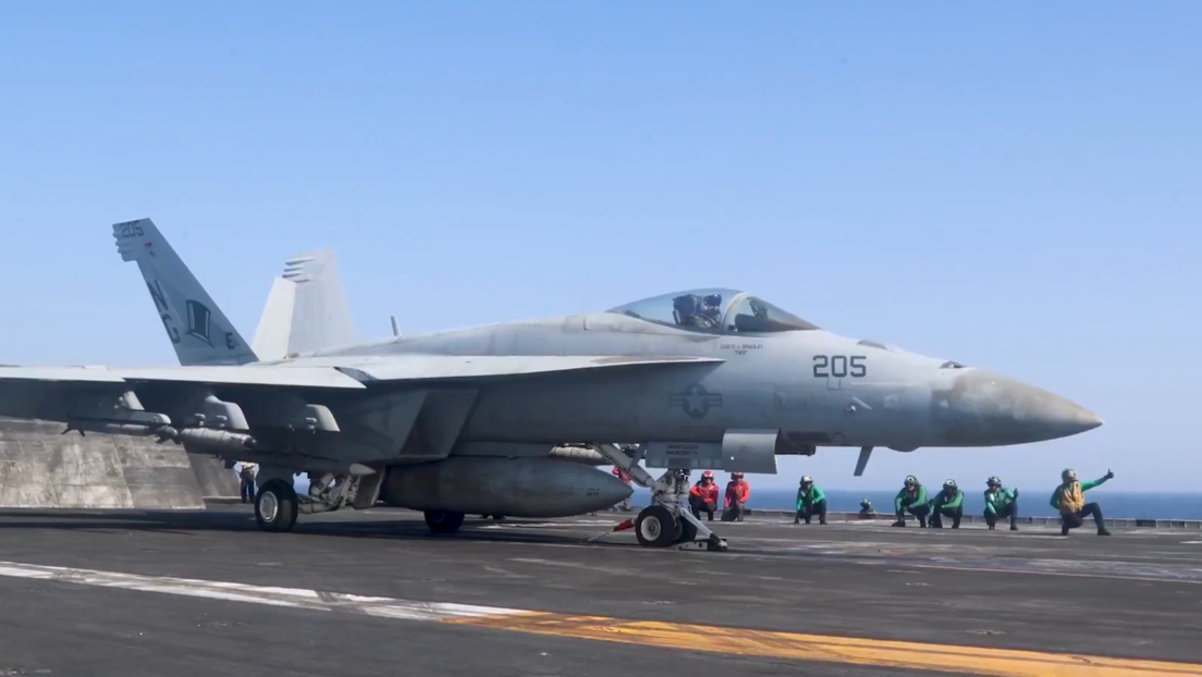 VIDEO: EE.UU. muestra el despegue de aviones de combate supersónicos como parte del 'Proyecto Libertad'