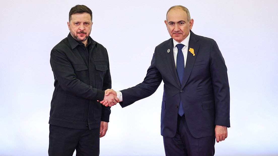 Kremlin: Rusia espera recibir aclaraciones de Armenia sobre amenazas de Zelenski