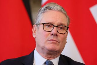 Starmer insiste en que no renunciará