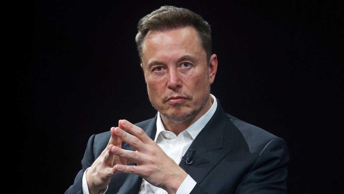 Musk explica por qué se quita "el sombrero ante Israel"