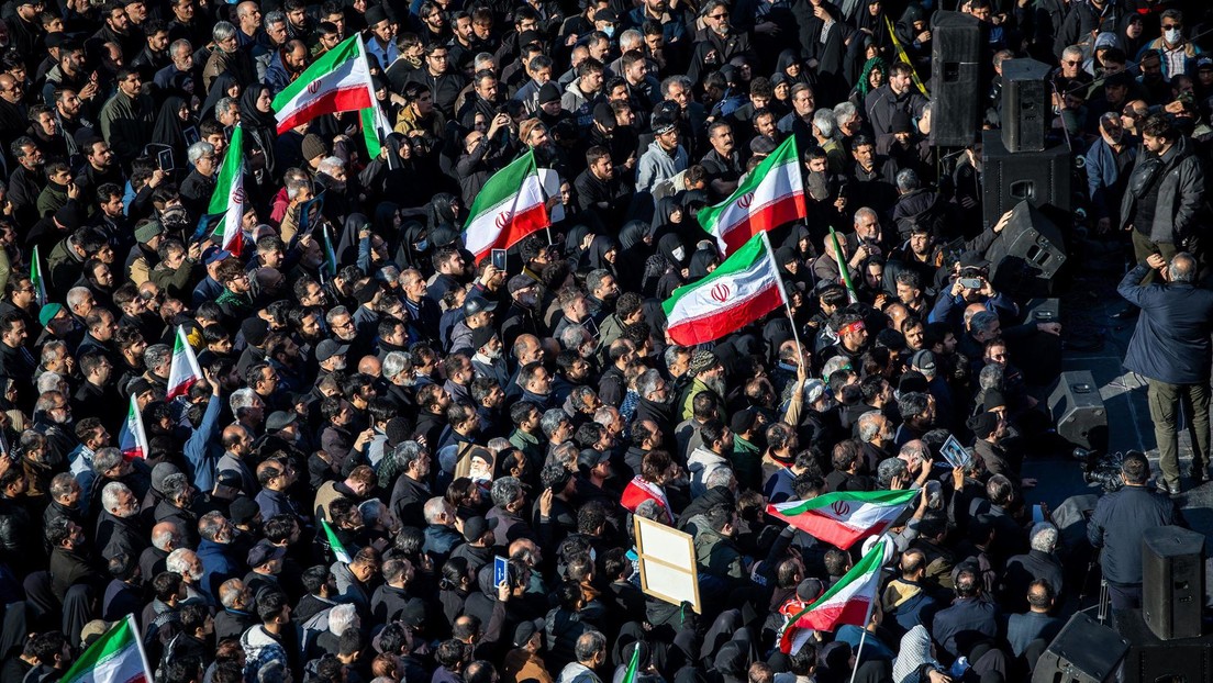 "El puño de hierro": La respuesta de Irán tras la decisión de Trump de posponer el ataque