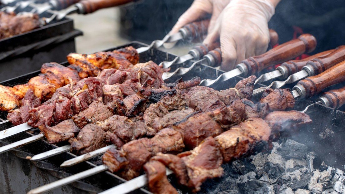 Amantes de la carne tienen más probabilidad de llegar a los 100 años, pero hay una condición