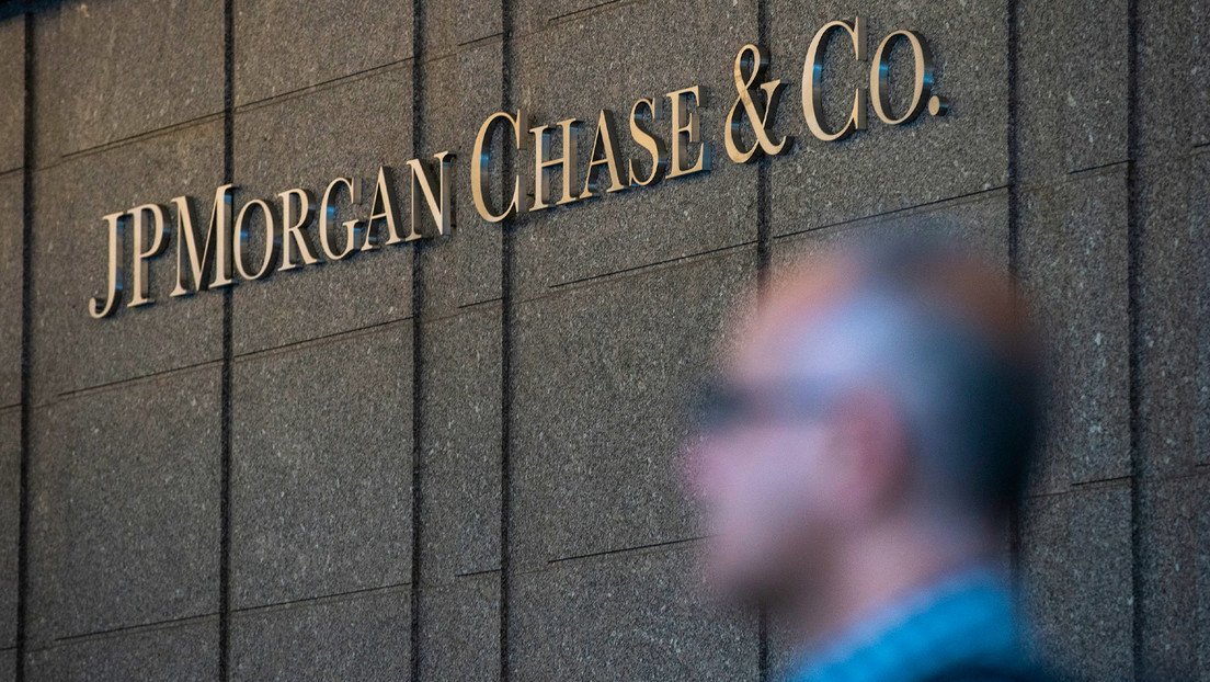 JPMorgan da respuesta formal ante la Justicia a acusaciones de 'esclavo sexual'