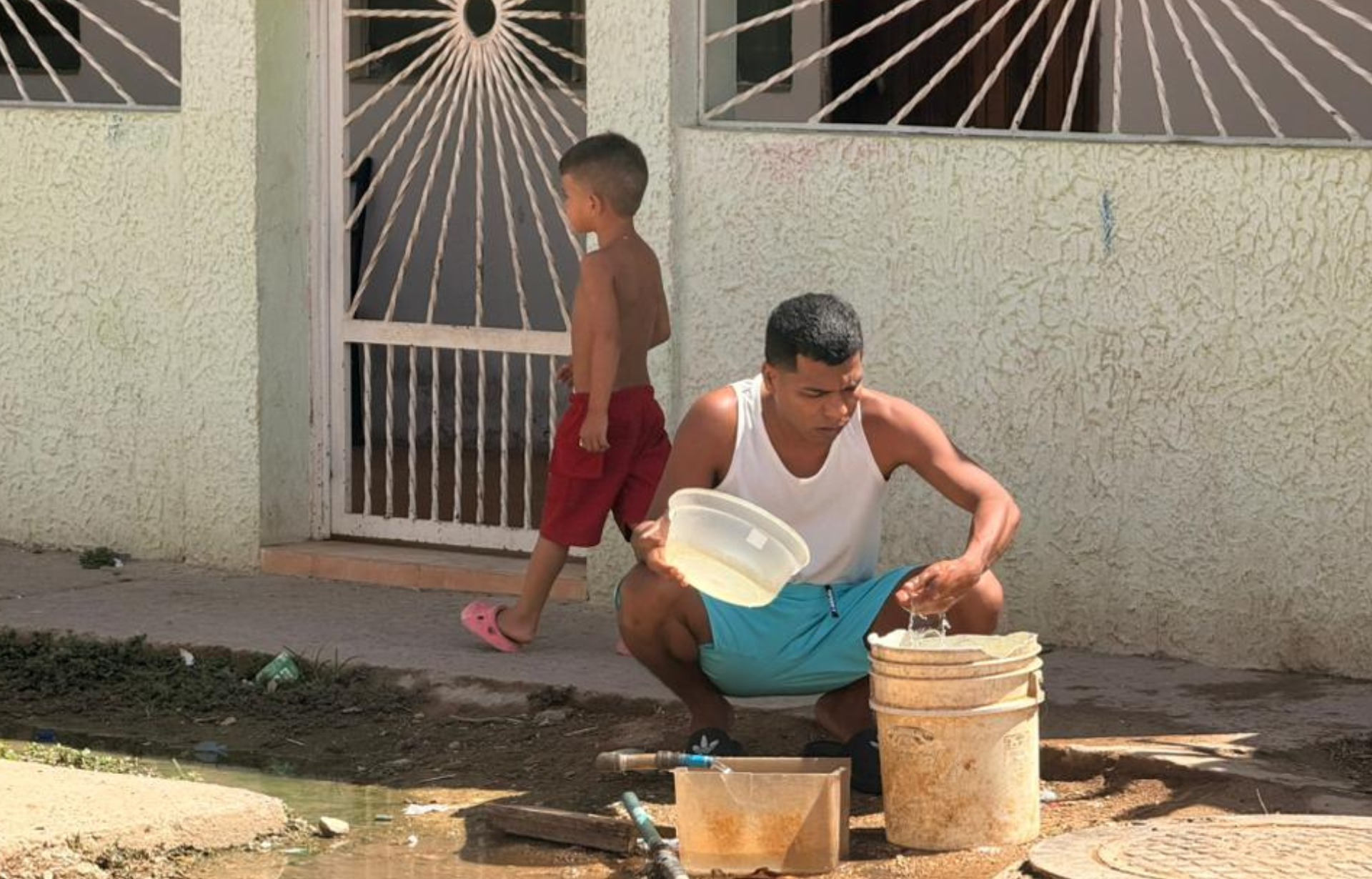 Los niños y adultos mayores, dos de las poblaciones más afectadas por la falla de agua en Cumaná | El Nacional/Nelsly Teherán