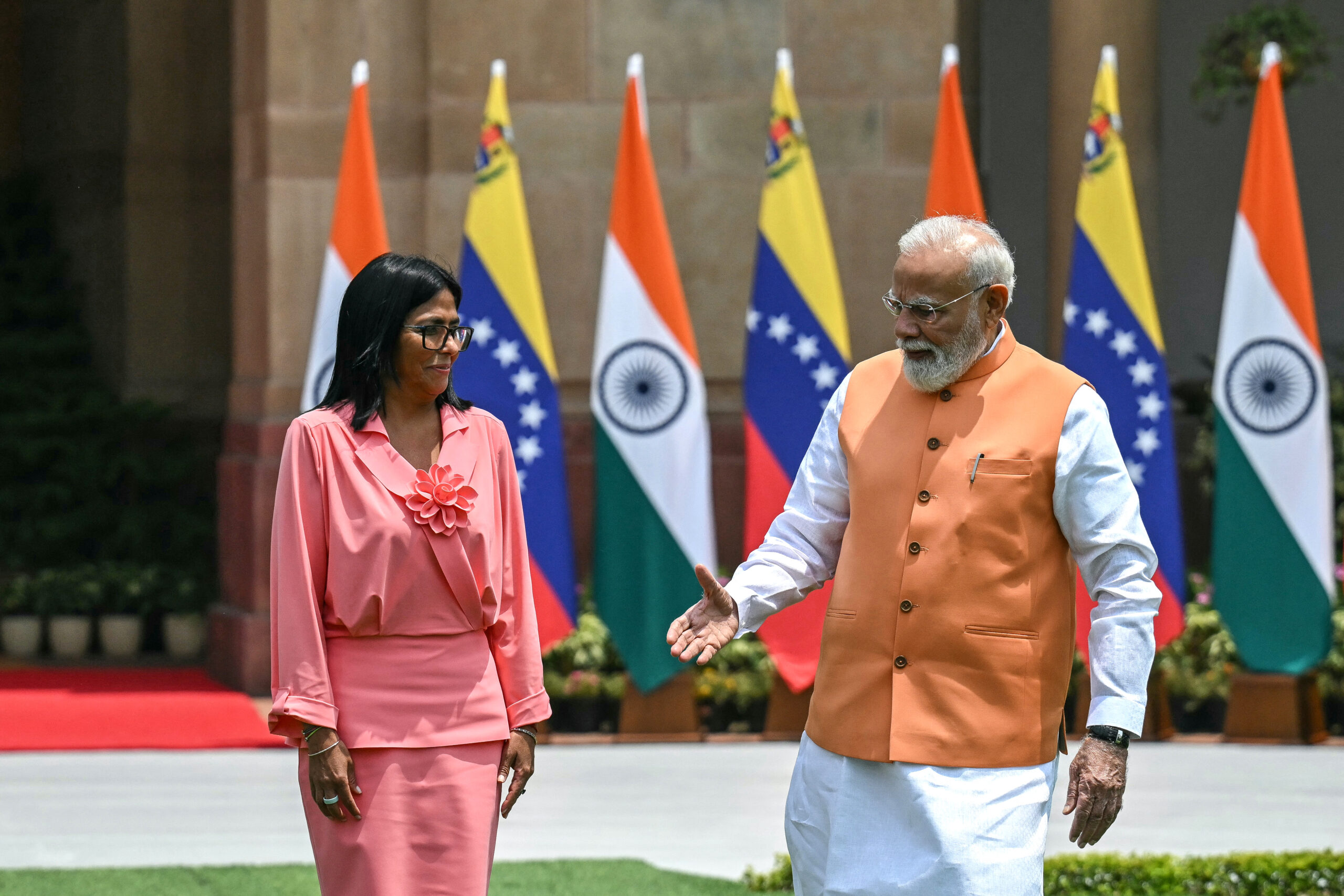 El viaje de Delcy Rodríguez | India ve oportunidad en el petróleo venezolano ante la guerra en Oriente Medio