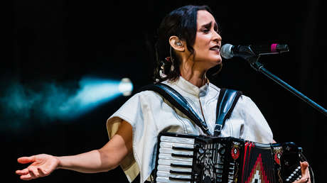 La canción mundialista de Julieta Venegas desata esta insólita polémica en México