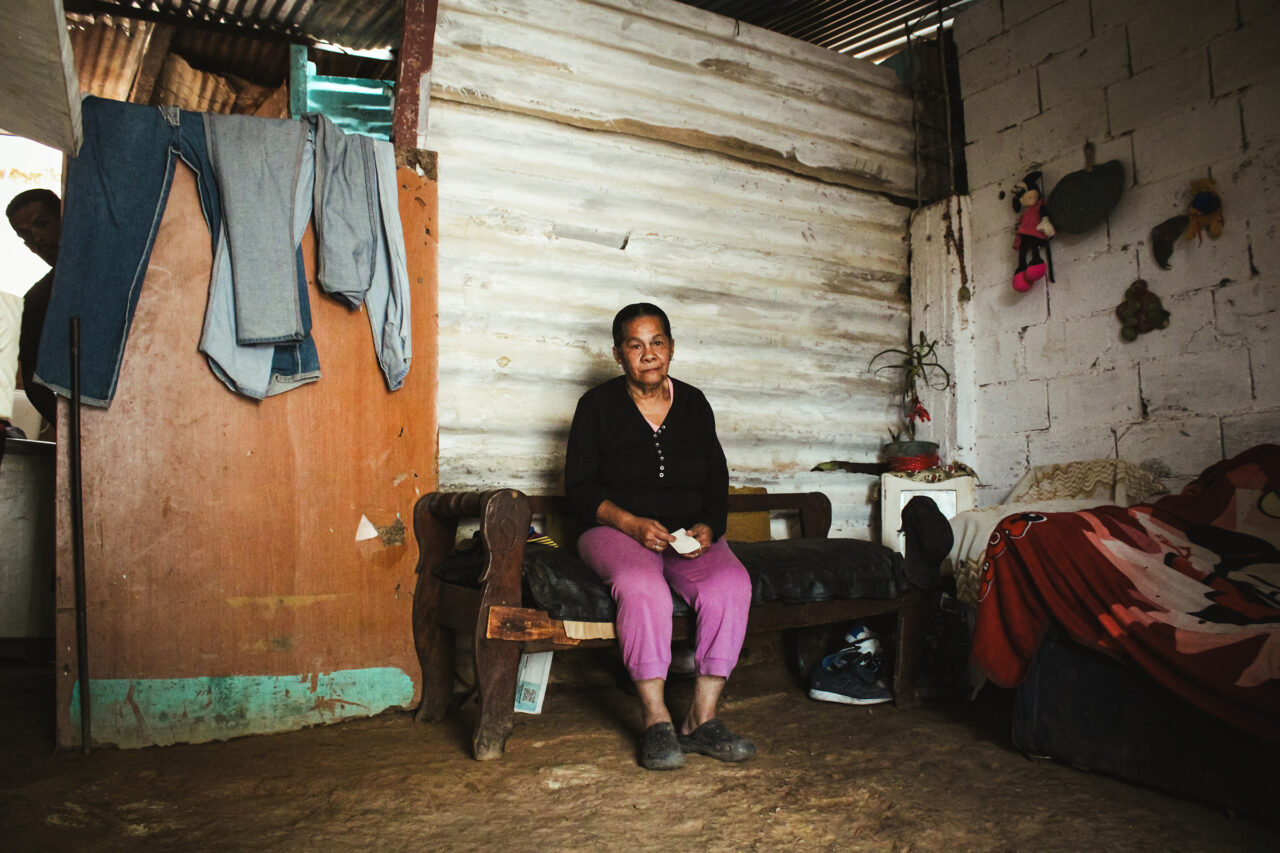 Aurelia López, habitante del sector Sinaí en La Vega. 