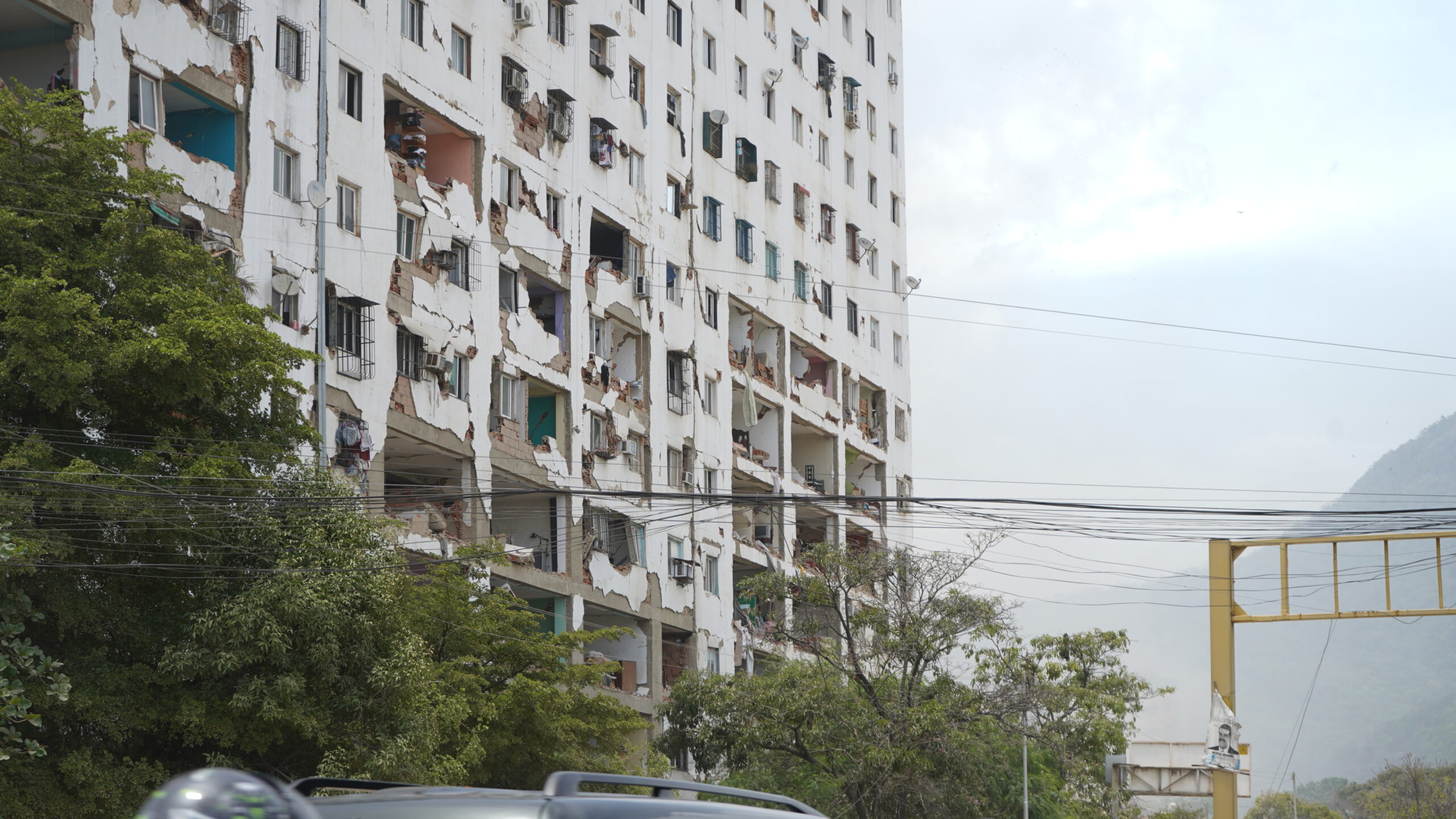 Las primeras horas en La Guaira tras los fuertes terremotos: “Lo que pedimos es ayuda”