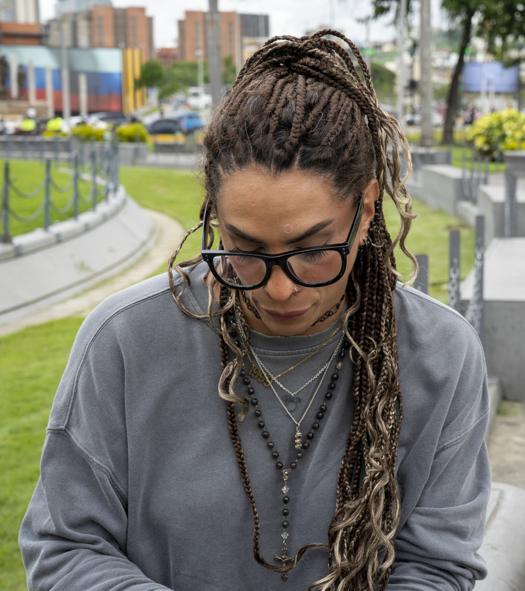 La falta de protección estatal y el cierre de ONG agravan la vulnerabilidad de las personas LGBTIQ+ en Venezuela