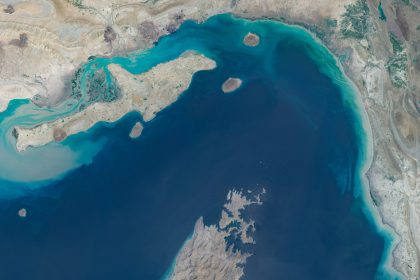 Representante iraní aclara planes de Teherán sobre el estrecho de Ormuz