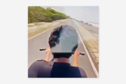 VIDEO en primera persona: motocicleta se estrella contra un grupo de peatones