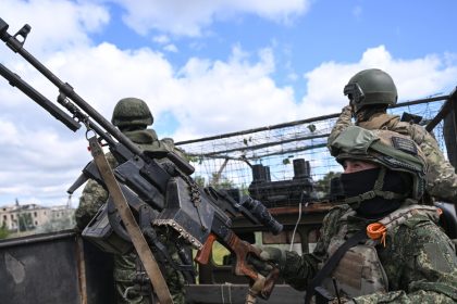 Militares rusos en el frente responden al mensaje de Putin