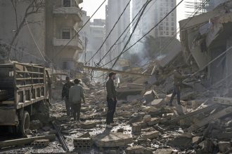 "El pueblo libanés está pagando un precio inaceptable": la UE exige a Israel que retire sus tropas del Líbano