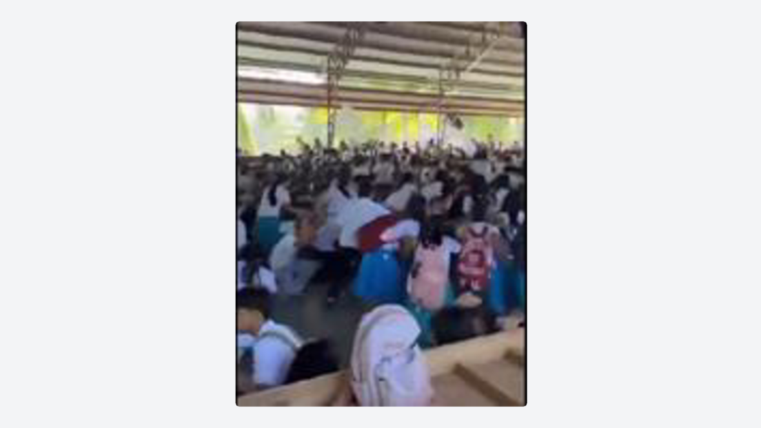 VIDEO: Cientos de escolares entran en pánico durante el terremoto en Filipinas