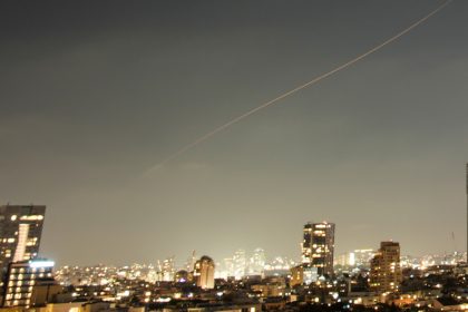 Israel e Irán intercambian ataques en una nueva escalada de tensiones en Oriente Medio