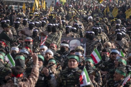 Irán: Oriente Medio "se convertirá en un infierno" para Israel y EE.UU. si cometen otro error