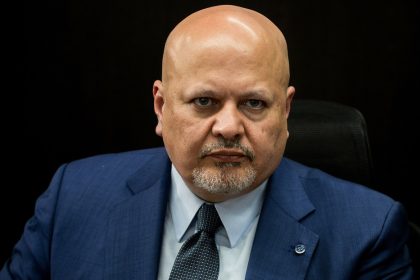 El fiscal jefe de la CPI, suspendido de su cargo en medio de denuncias de conducta sexual inapropiada