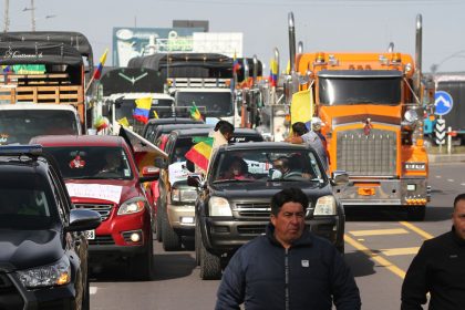 Colombia pone fin a la 'guerra comercial' con Ecuador