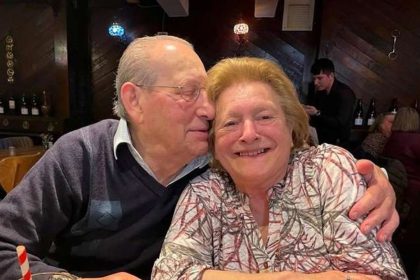 No soportó vivir sin él: mujer muere horas después de su esposo tras 67 años juntos