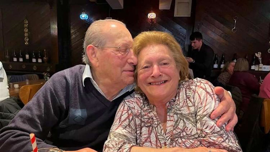 No soportó vivir sin él: mujer muere horas después de su esposo tras 67 años juntos