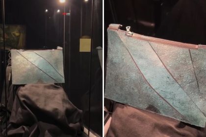 Subastan un insólito bolso de piel de dinosaurio