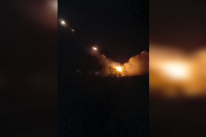 VIDEO: El 'Granizo' ruso destruye un bastión de las fuerzas ucranianas