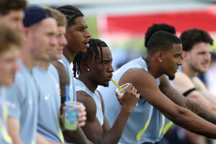 Roban botines y balones de la selección de Inglaterra en EE.UU. a días de su debut en el Mundial