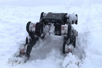 VIDEO: China prueba con éxito un superrobot capaz de resistir las condiciones más extremas del Ártico