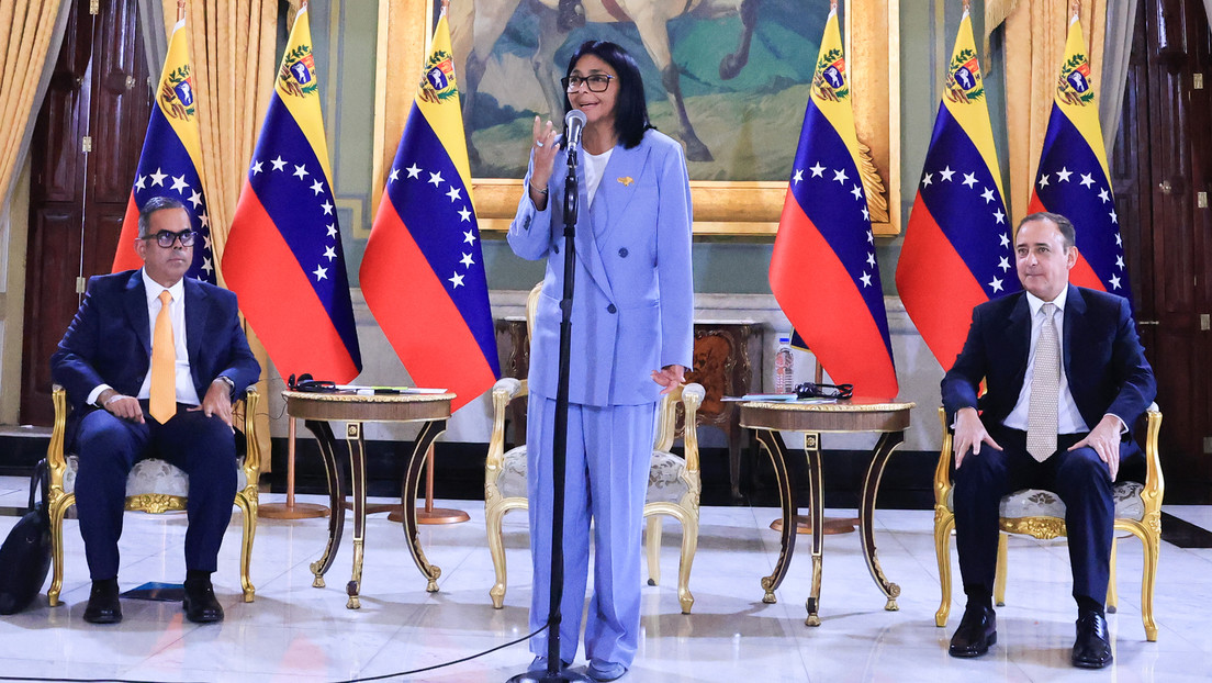 Venezuela firma memorándum con General Electric para la rehabilitación del sistema eléctrico