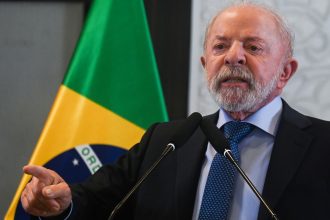 Lula: "Trump sigue actuando como un emperador"