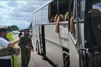 Diputado bielorruso señala cuál es el objetivo de Ucrania al atacar un autobús con niños