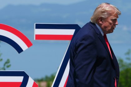 Asesor de Putin: "A Trump le 'bombeaban' ideas nocivas en la cumbre de G7"