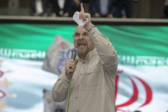 Irán advierte que dará una "aplastante" respuesta si EE.UU. incumple las condiciones del acuerdo