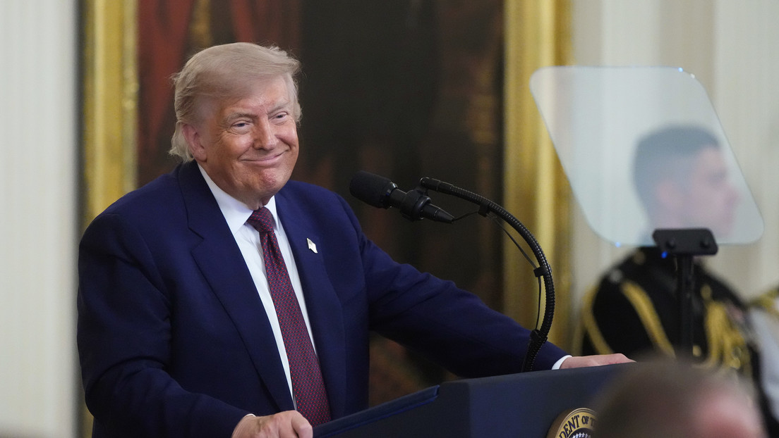 Trump afirma que "no hay límites" a su poder