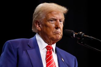 Lavrov cuenta la reacción de Trump al enterarse de la prohibición de la Iglesia ortodoxa canónica en Ucrania