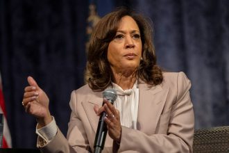 Kamala Harris ofrece una "ensalada de palabras" sobre la "esperanza" y desata controversia en redes