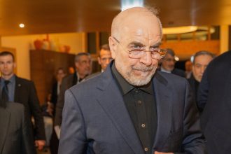 Jefe negociador de Irán ve "desesperación" en las amenazas de Trump