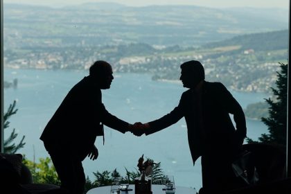 Axios: Todas las partes de las negociaciones en Suiza están "satisfechas" con su desarrollo