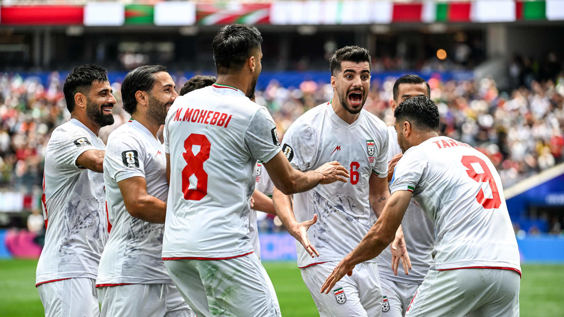 Presidente de la FIFA resalta la muestra de "resiliencia y pasión" de la selección de Irán