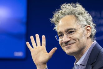 ¿Quién es Alex Karp? La mente detrás de Palantir, la compañía que llevó la IA al campo de batalla