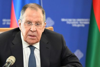 Lavrov: Kiev intenta involucrar directamente a Bielorrusia en el conflicto