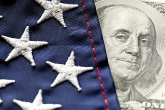 El Kremlin explica por qué el uso del dólar está disminuyendo en el comercio mundial