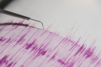 2 fortísimos terremotos sacuden simultáneamente el planeta en diferentes partes del mundo