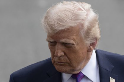 "No vamos a andarnos con juegos": Trump amenaza a las compañías petroleras si no bajan los precios