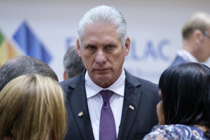 Díaz-Canel acusa a EE.UU. de liberar "una guerra despiadada" contra Cuba