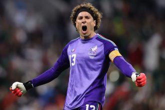¡Adiós leyenda!: El portero mexicano Memo Ochoa rompe récord en los Mundiales y se despide del 'Tri'
