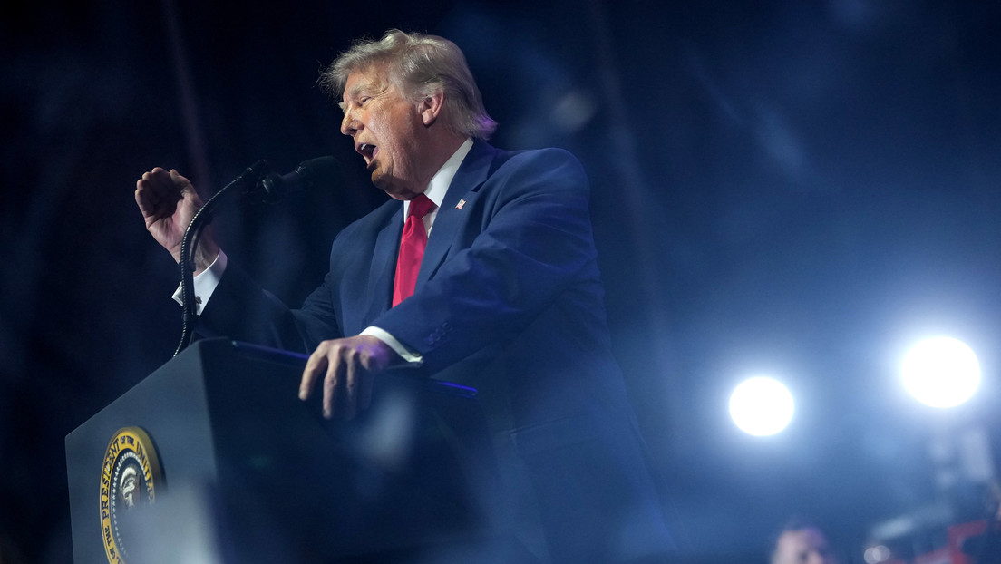 "El juego ha comenzado": Inesperada amenaza de Trump a "los comunistas"