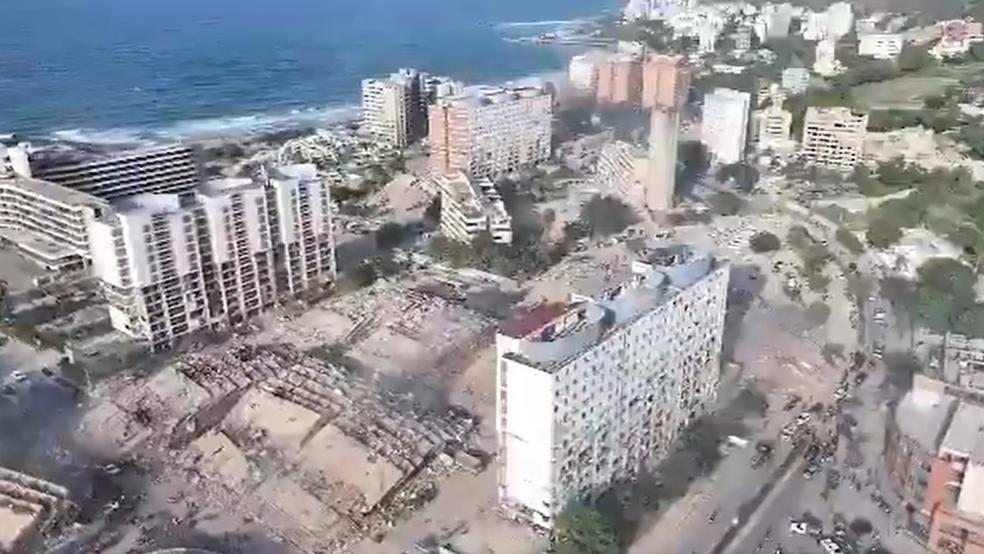 Lo que se quedó de La Guaira, destrozada por los fuertes terremotos (A VISTA DE DRON)